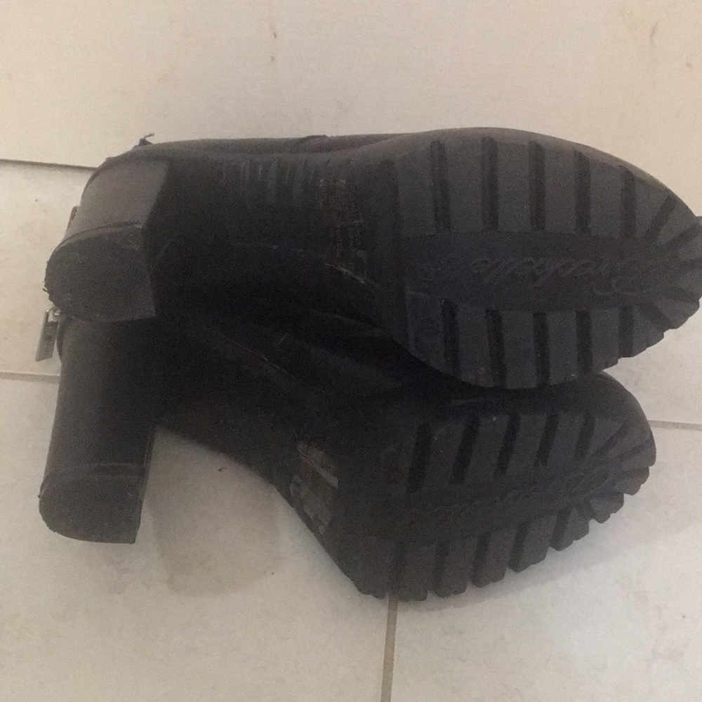 High Heeled Booties! - Picture 5 of 6